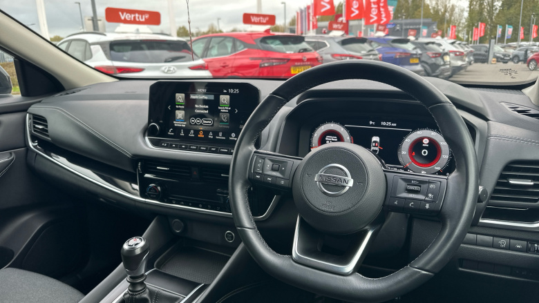 Nissan Qashqai 1.3 DiG-T MH N-Connecta 5dr Petrol Hatchback